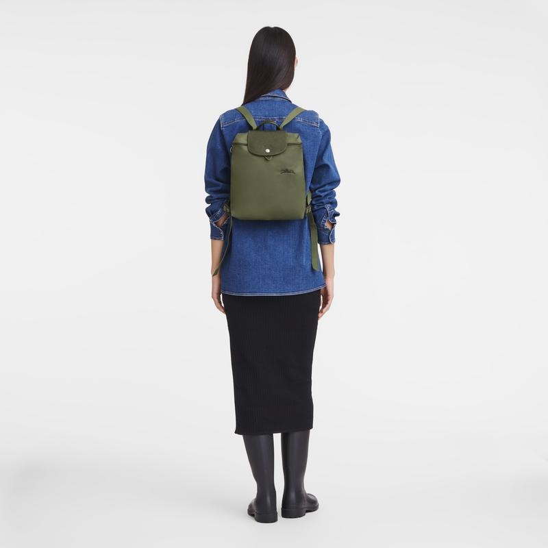 Forest Green Women's Longchamp Le Pliage Green M Backpacks | 90248-FVDE